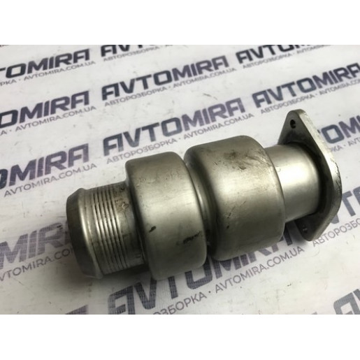 Патрубок интеркулера Ford Focus 3 1.6TDCI 2011-2017 9677359080